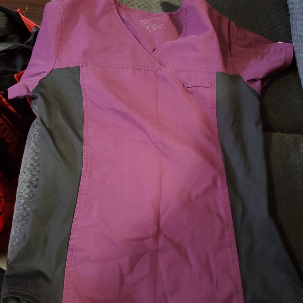 Scrub top